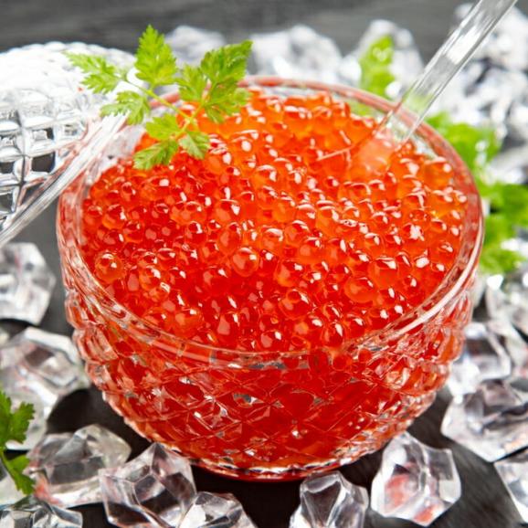 27-66 【バレンタインデー】鱒いくら醤油漬け200g&times;3パック 合計600g06