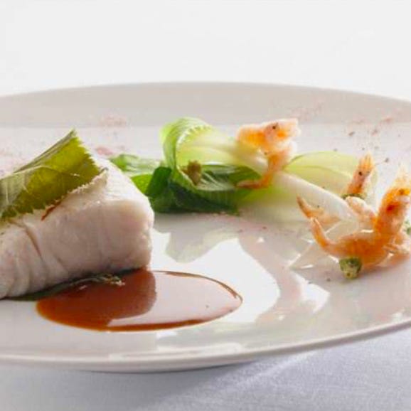 ［AMOUR（アムール）（恵比寿）／ミシュランガイド東京2019 １つ星］季節のディナーコースペアお食事券＜2名様分＞02