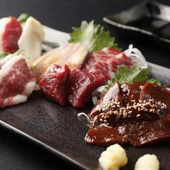 ［馬肉とワイン 気まぐれバル 恵比寿 Whim（渋谷） ］《120分飲み放題》メッセージ付き肉ケーキコース＜2名様分＞03
