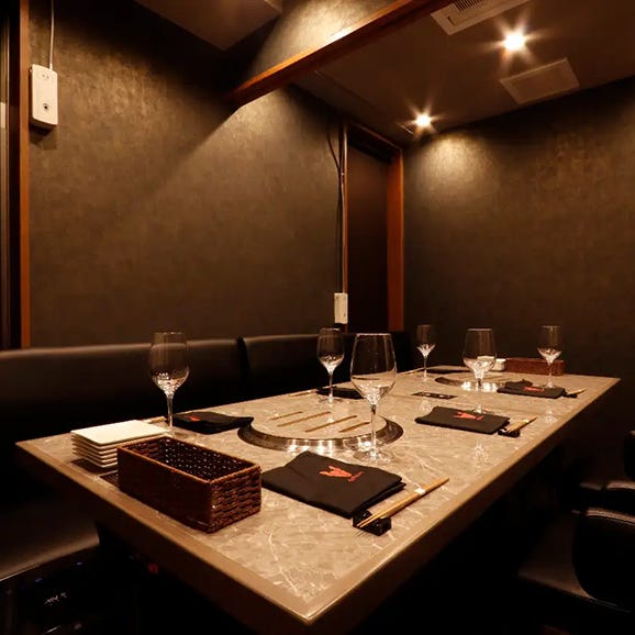 ［馬肉とワイン 気まぐれバル 恵比寿 Whim（渋谷） ］《120分飲み放題》【お食事はセパレート】極コース＜2名様分＞05
