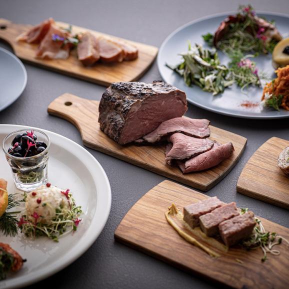 【送料無料&購入特典あり】京都の人気イタリアンCENTROと姉妹店elpolloがコラボした豪華二段重「洋風生おせち」02