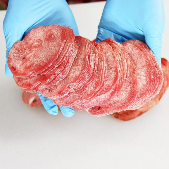 特売 牛タン 極薄 1.5mm スライス 300g 牛たん 舌 焼肉 BBQ バーベキュー 【多少切れ端入ります】【多少色くすみあります】2点以上から注文数に応じオマケ付き04