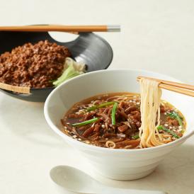 本商品は、六本木店の人気麺をセットにした一品。