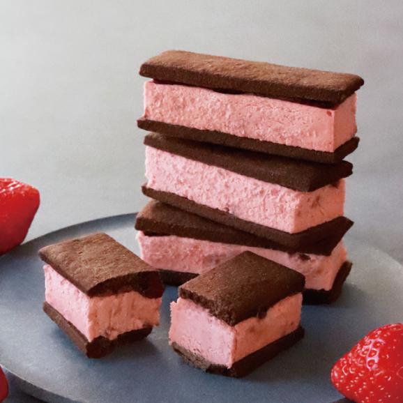 【季節限定】チーズケーキサンド〈 いちごショコラ 〉02