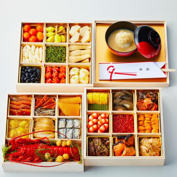 《ミシュラン掲載店・ぐるすぐり特別仕様》特製三段おせち(京風白味噌雑煮付）《6人前/全30品目》01