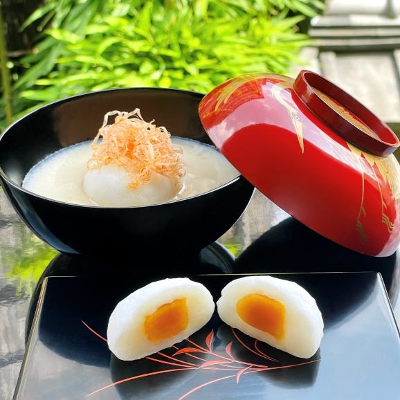 《ミシュラン掲載店・ぐるすぐり特別仕様》祇園丸山の特製二段重おせち(京風白味噌雑煮付）《5人前/全24品目》03