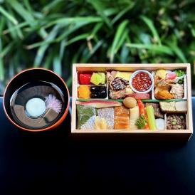 【祇園 丸山】春の特製弁当 - 祇園 - 