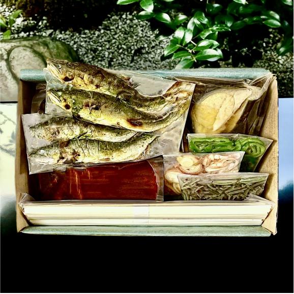 【祇園 丸山】《期間限定》炭火焼天然あゆ・岩魚のうどん04