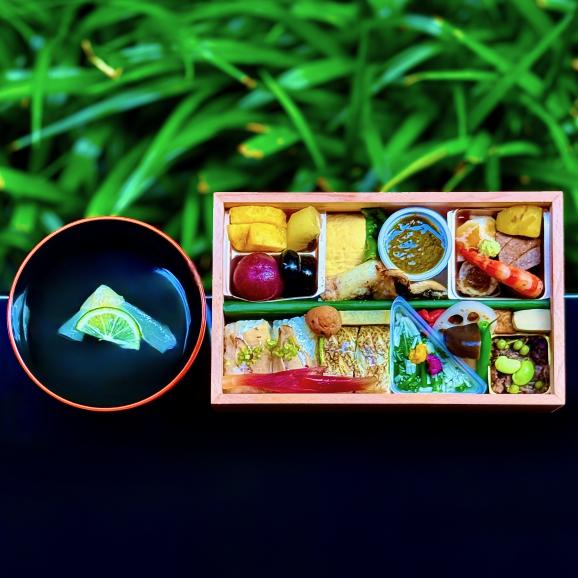 【祇園 丸山】秋の特製弁当 - 建仁寺 - 01