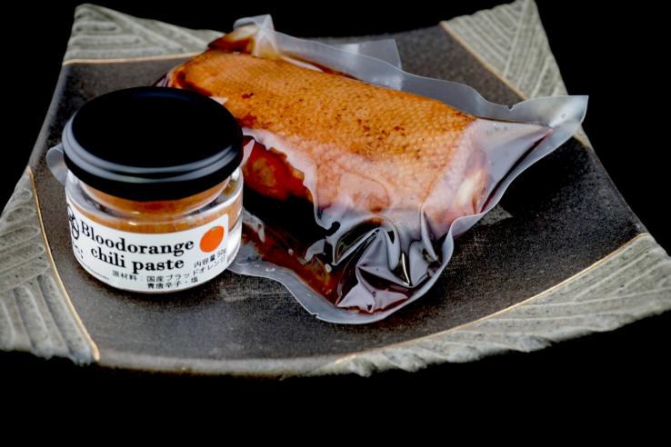 常陸国の合鴨ロース煮 250g&times;１個、ブラッドオレンジ胡椒&times;1個_説明画像02