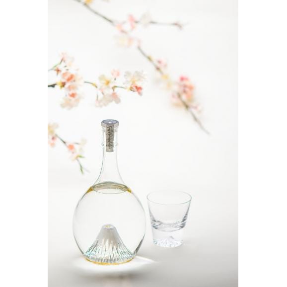 富士の酒「飛竜乗雲」　格米焼酎（風呂敷：紅白）02