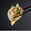 《一味玲玲》餃子5種食べ比べセット(ニラ、フカヒレ、トマト、エビ、キャベツ各10個入)