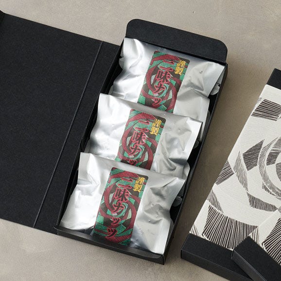 三段重 無添加二味ナッツ 9袋入り04