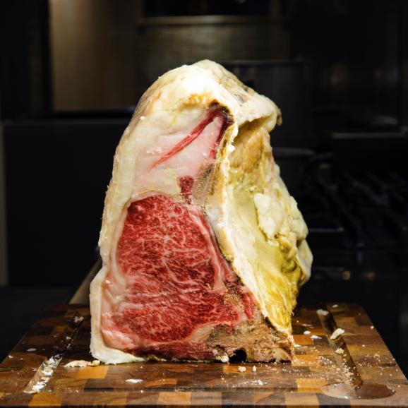 ＜六本木 格之進＞メディアで話題の「格之進」 ヤケテルハンバーグ&times;門崎熟成肉カレーセット【送料無料】【冬ギフト】（新パッケージ）04
