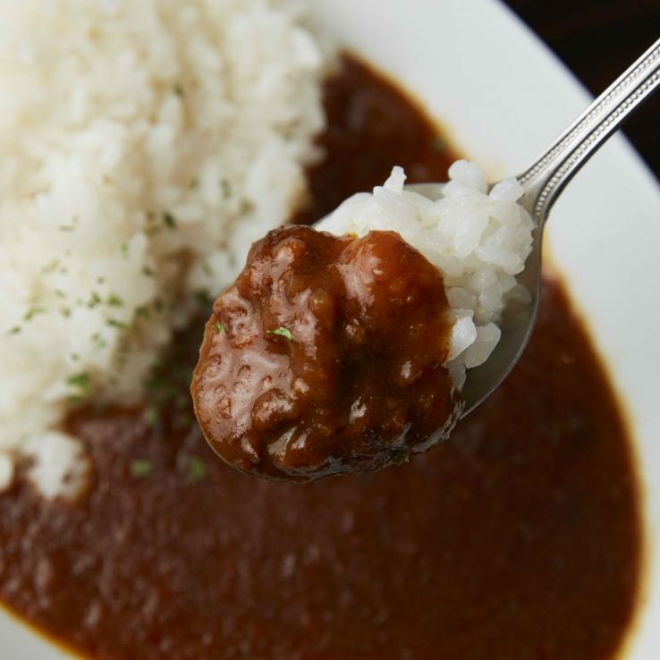 ＜六本木 格之進＞メディアで話題の「格之進」 ヤケテルハンバーグ&times;門崎熟成肉カレーセット【送料無料】【冬ギフト】（新パッケージ）_説明画像02
