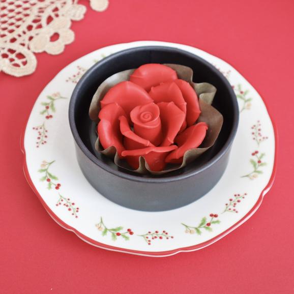 12月より販売開始【まるで本物!赤バラのチョコレート】ペタル・レッド04
