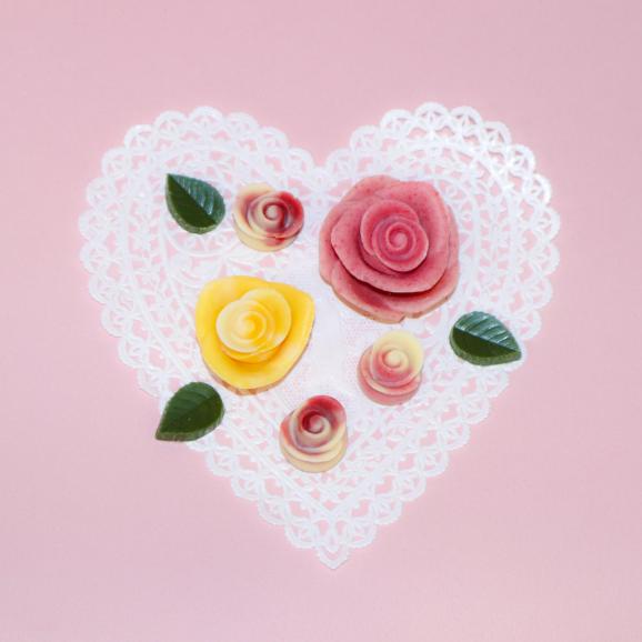 季節限定【開けて感動！バラのチョコレート】ロズレ・チューリップ05