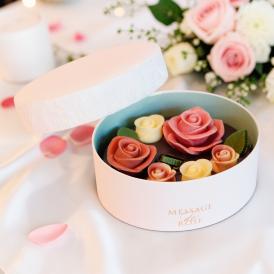 母の日【開けて感動！バラのチョコレート】ロズレ・アネモネルージュ