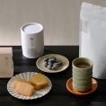黒豆茶と菓子セット