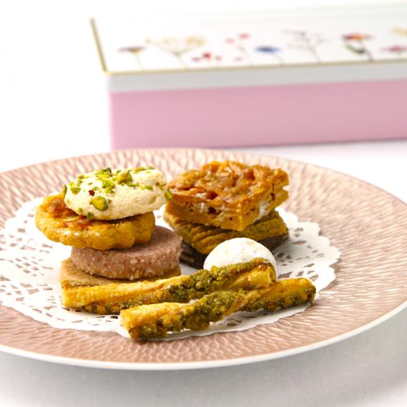 プティフール・セック　ミニ缶02