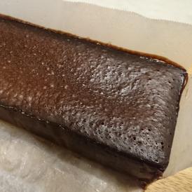 小麦粉不使用。良質なチョコレート・卵・バター・砂糖だけを使ったチョコレートケーキ！