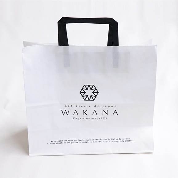 岡山 清水白桃ケーキ02