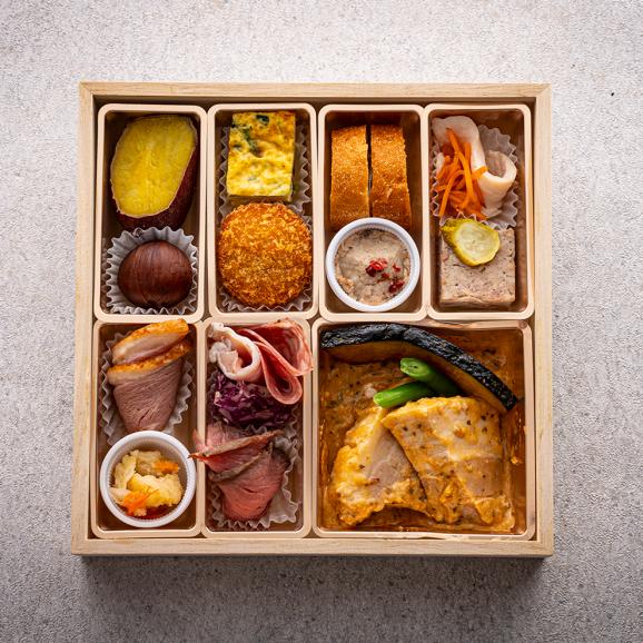 茶美豚の白ワイン煮込みBOX02