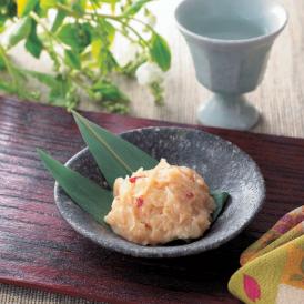 鯨のかぶら骨を酒粕に漬けた芳醇な味わいの看板商品の３缶セット