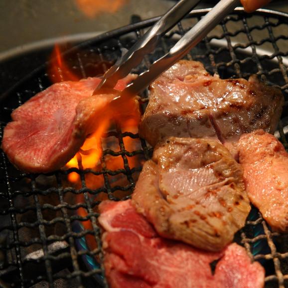 杜の都仙台名物 肉厚牛たんご近所ご挨拶セット（500g×5セット,高級手提袋5個付き）[ ギフト 贈答 お祝い お中元 お歳暮 御祝 内祝 お取り寄せ 仙台 名物 宮城 ]02