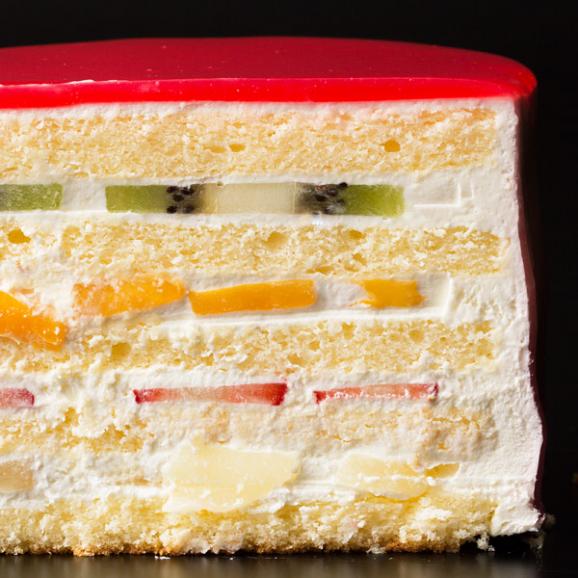 ハートの可愛すぎる 萌え断ケーキ フルーツケーキ 西内花月堂 萌えるほどに可愛い断面のケーキ02