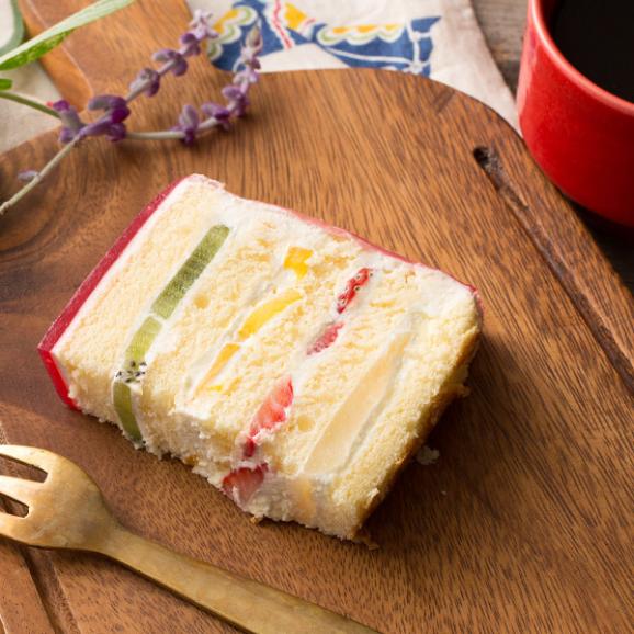 ハートの可愛すぎる 萌え断ケーキ フルーツケーキ 西内花月堂 萌えるほどに可愛い断面のケーキ03
