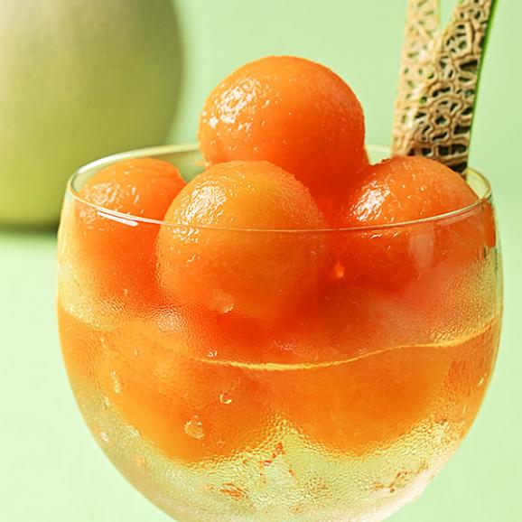 【6月20日~21日お届け】【父の日メロン】夕張メロン 大玉 2.0kg(1玉) 共撰優品(糖度11%以上)【送料無料】【ご贈答向け】06