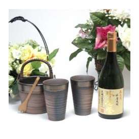 豪華酒器セット陶芸作家　安藤嘉規作（恒松酒造　黄麹吟醸酵母仕込　無濾過球磨焼酎　球磨拳　25度　720ml[鹿児島県]）焼酎ギフト