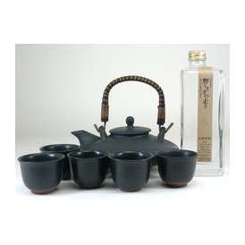 【送料無料】黒千代香セット5客ツル付 （かめ仕込み　もち米焼酎　野うさぎの走り600ｍｌ）　【黒千代香セット】