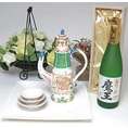 プレミアム焼酎とそ器セット 萬古焼きお屠蘇5点セット岸寿美子デザインＡ（盆白）+本格芋焼酎 魔王 720ｍｌ桐箱入り（焼酎）(日本製万古焼き(三重県))