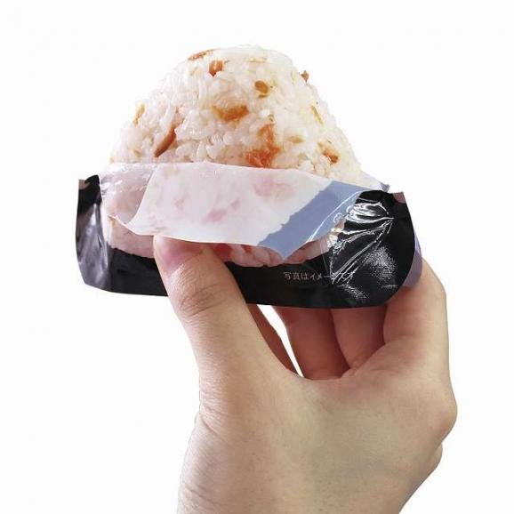夏の贈り物お中元 携帯おにぎり鮭（50袋入） 尾西食品 アルファ米おにぎり鮭（42g）×50袋02