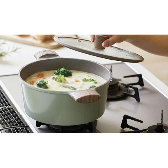 夏の贈り物お中元 ソースポット22cm ジェルソミーノ 3.1L 本体：アルミニウム合金（内面ダイヤモンドコート加工・外面セラミックコート加工）、蓋：ガラス（全面物理強化）・シリコーンゴム、取っ手・ツ02