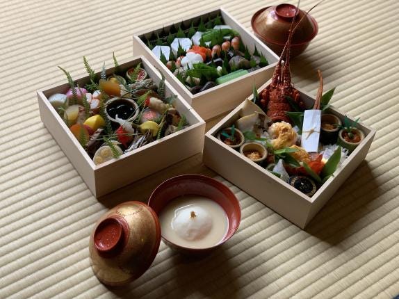 ミシュラン掲載店》青草窠(せいそうか) 和風 特製おせち料理 ミシュラン掲載店》青草窠(せいそうか) 和風 特製おせち料理