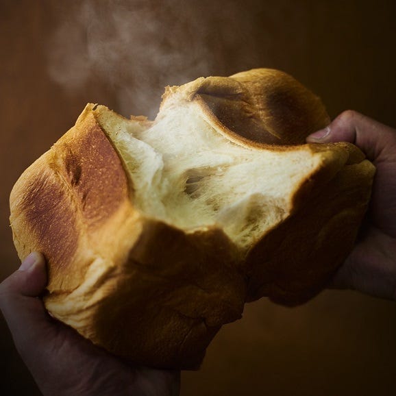 【1日限定30個】“食パン一筋18年” 素材の甘みと風味を追求した究極の食パン 1.5斤 2個セット01