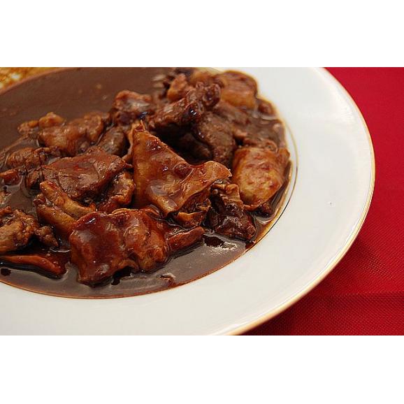 数量限定　黒毛和牛すじ煮込みカレー05