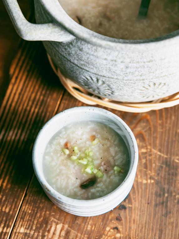 お粥 Amazon.co.jp: [冷蔵] 幸南食糧 お粥DELI 豆板醤のピリッと玉子粥 240g