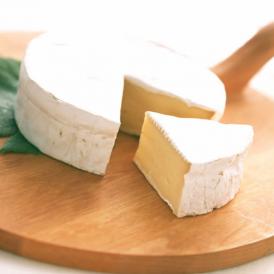 富良野牛乳を使用した手作りチーズ