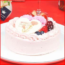 華やかなピンク色のクリームがなんとも可愛らしいこのケーキです。
