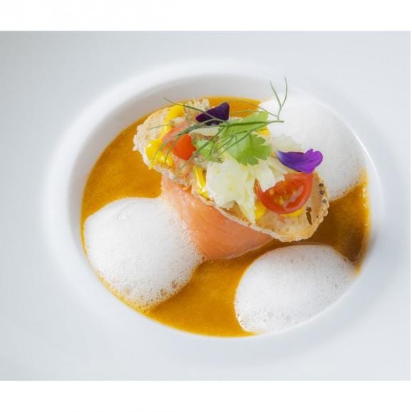 【東京丸の内】Sens & Saveurs（サンス・エ・サヴール）北海道白糠食材SPECIALディナーコース 4名様_Y240-054004
