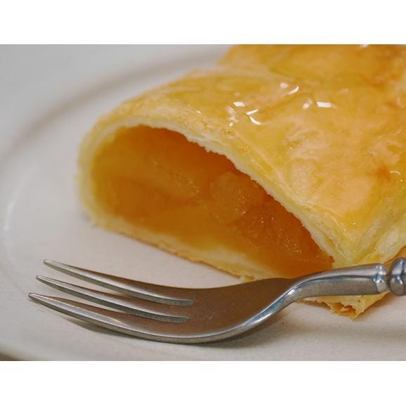 ベイクド・アルル 北海道りんごの窯焼きアップルパイ 2個 (1個約160g) ※冷凍03