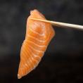 ワンフローズン お刺身サーモン スライス ノルウェー産 アトランティックサーモン使用 1袋 160g（8g&times;20枚／袋） ※冷凍 モウイセレクト