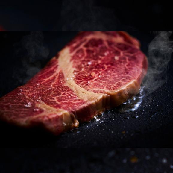【全国送料無料】美味しさ日本一 超希少「宮崎牛」“手切り” 4等級ヒレステーキ_150g×2枚04