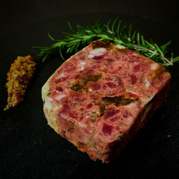 【全国送料無料】天然肉の誘惑_岡田修謹製ジビエシャルキュトリ詰め合わせ（ぼたん Steak haché /猪粗挽きソーセージ/鹿テリーヌ）【3~4人前_ギフトBOX仕様】04