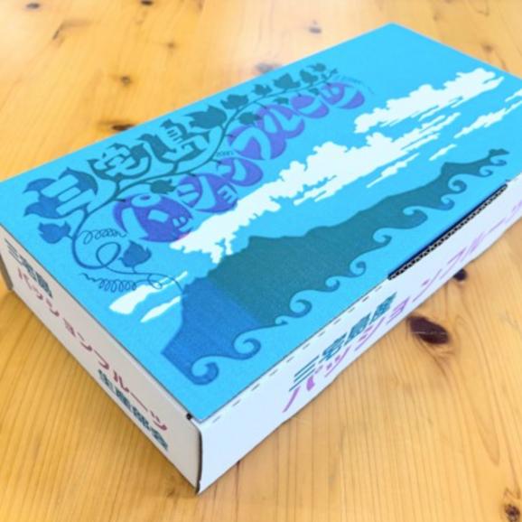 【全国送料無料】あまく薫る“太陽の完熟”三宅島パッションフルーツ「とろぴか丸」A品10玉（S・Mサイズ）【贈答箱使用】05
