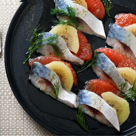 【全国送料無料】“露茜”で旨い！山菱商店 謹製 梅香る福しめ鯖　3枚入り【常磐沖漁獲の鯖使用】05